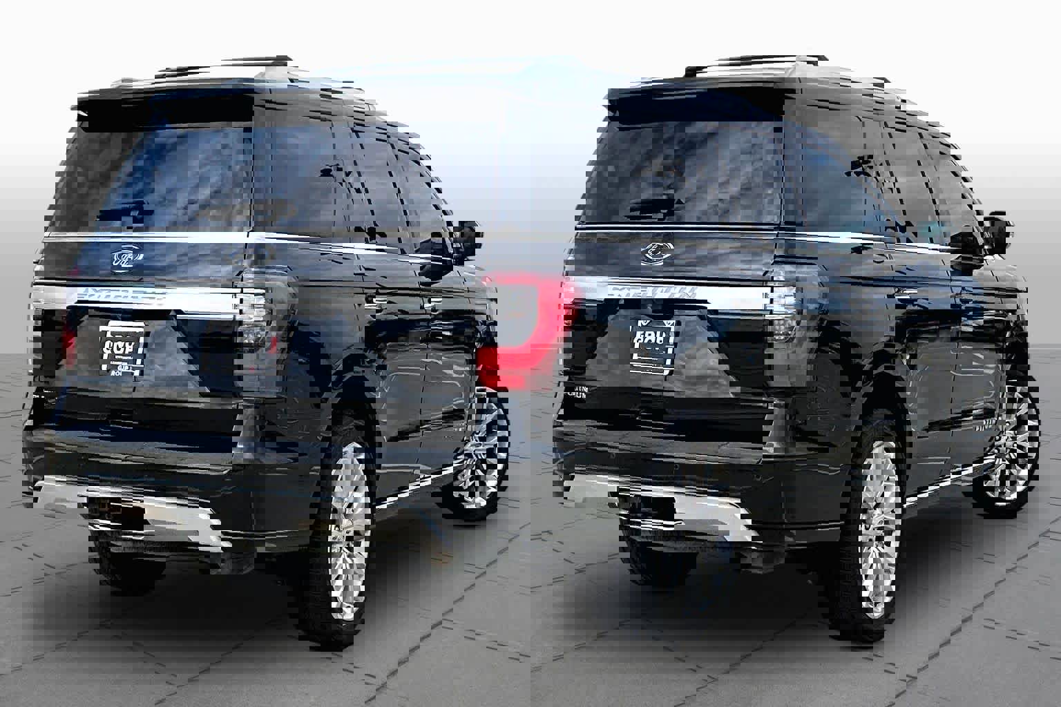 Used 2019 Ford Expedition Platinum image 12