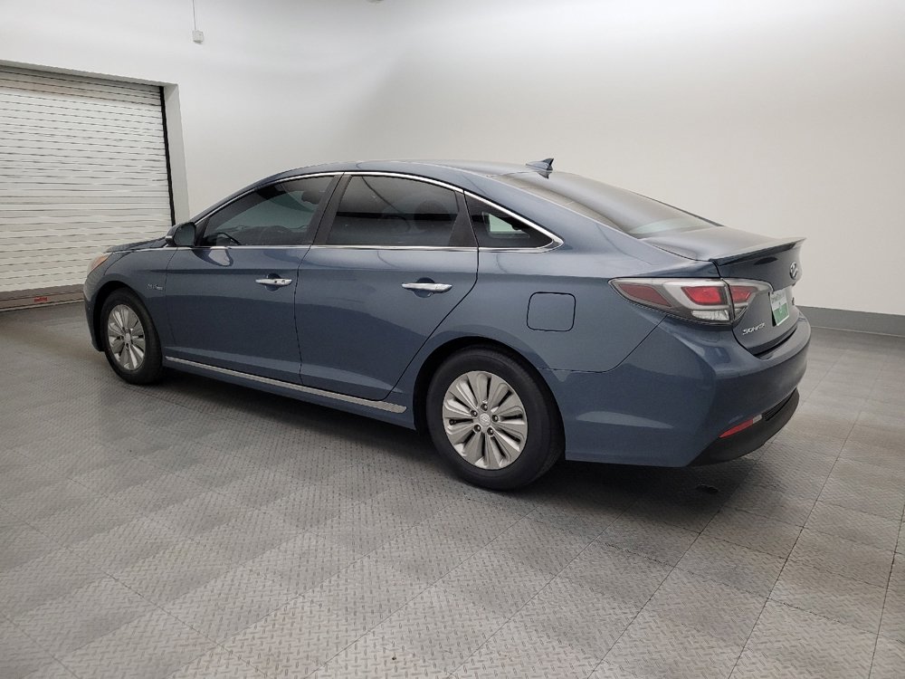 Used 2016 Hyundai Sonata SE image 3
