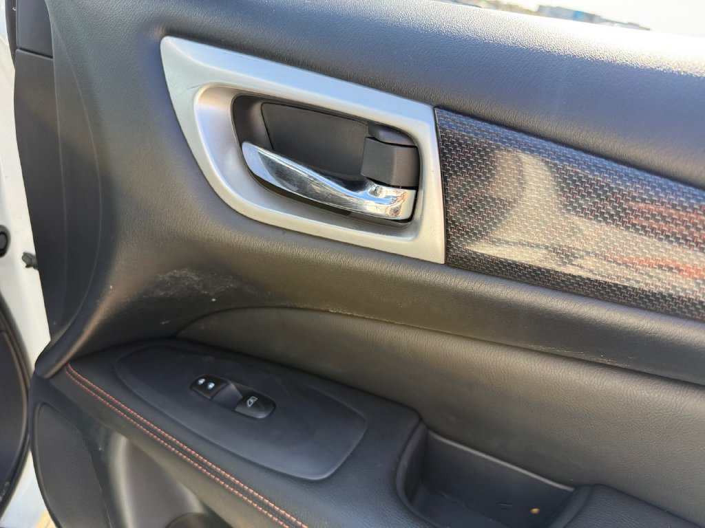 Used 2019 Nissan Pathfinder SL AWD/4WD image 43