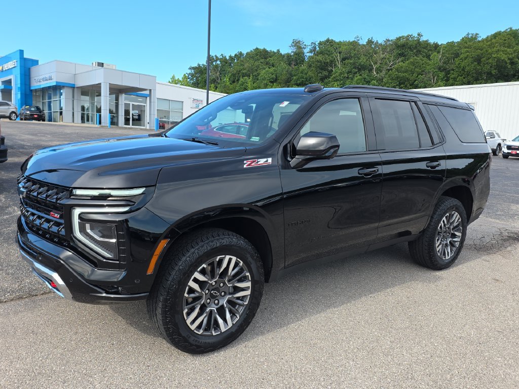 Used 2025 Chevrolet Tahoe Z71 AWD/4WD image 4