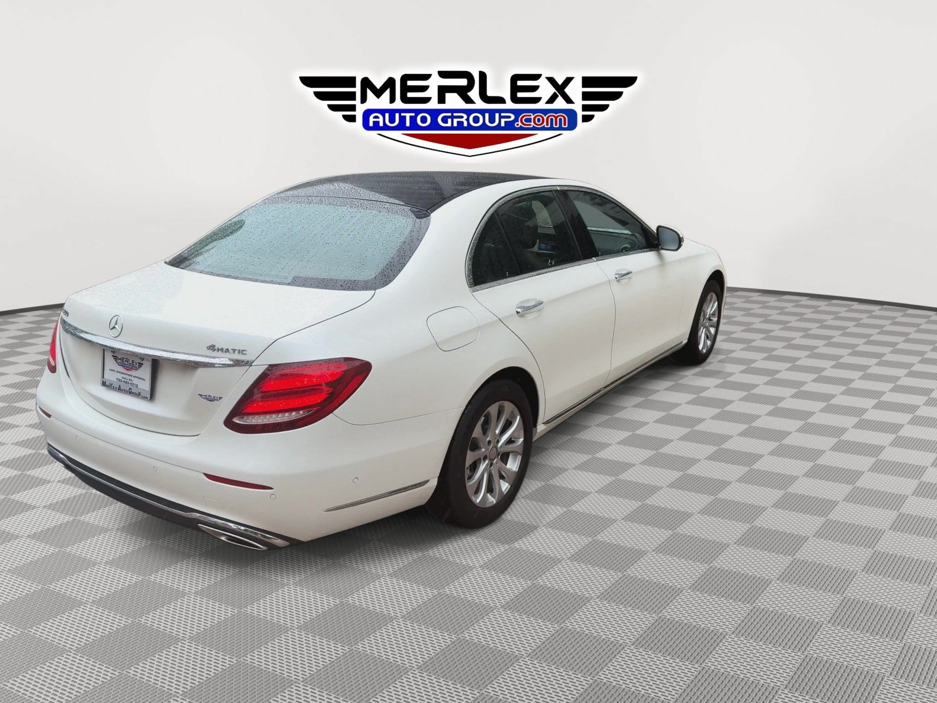 Used 2017 Mercedes-Benz E 300 4MATIC image 8