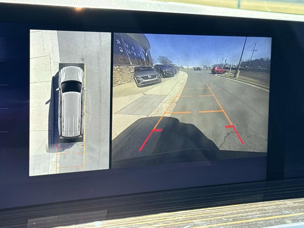 Used 2025 Cadillac Escalade Premium Luxury w/ Touring Package image 30