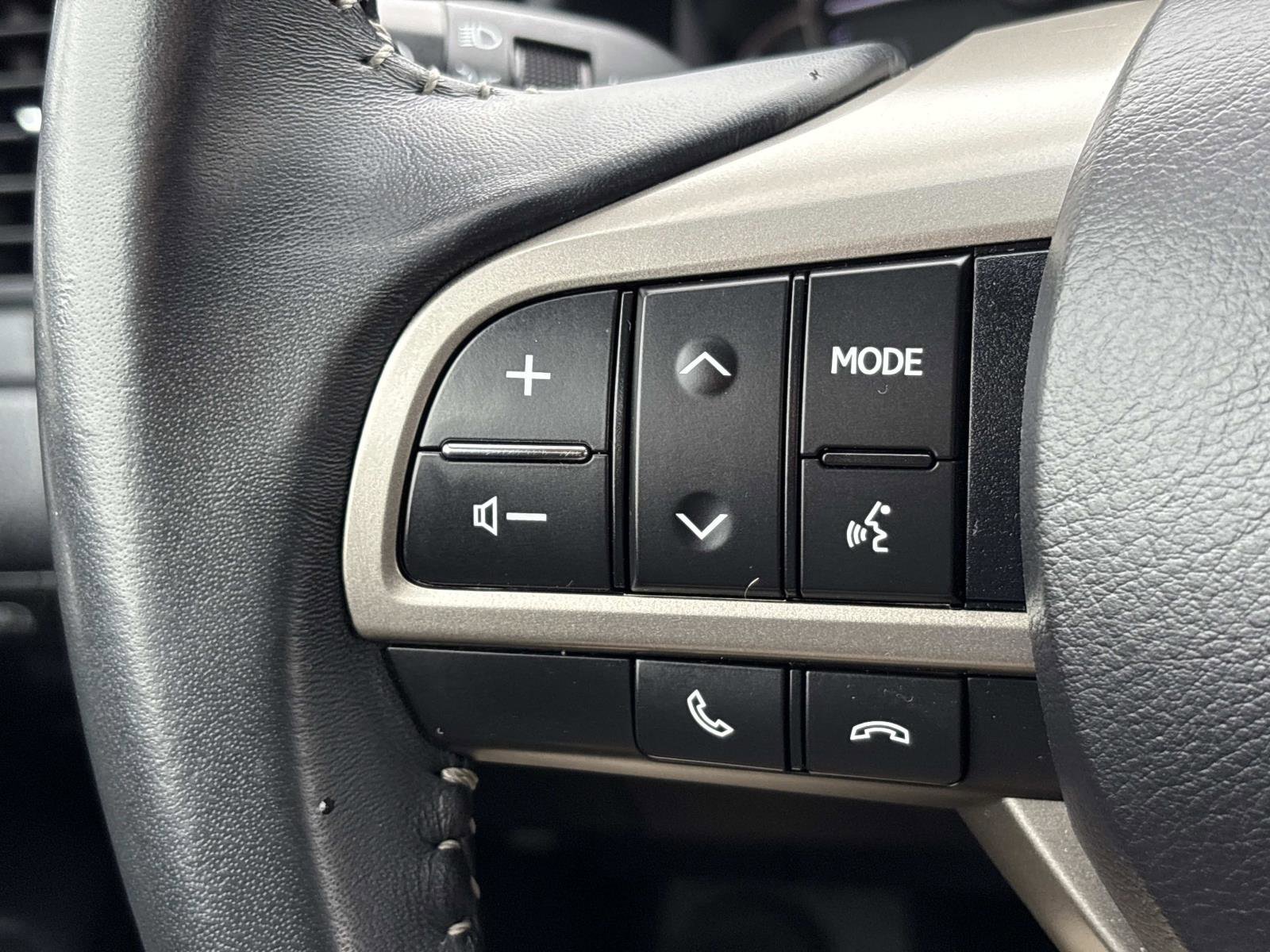 Used 2019 Lexus RX 350 FWD w/ Accessory Package image 17