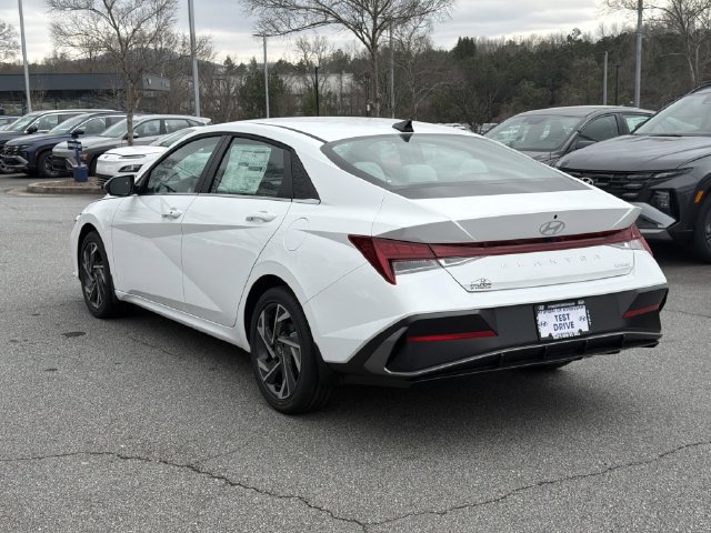 New 2026 Hyundai Elantra Limited FWD image 6