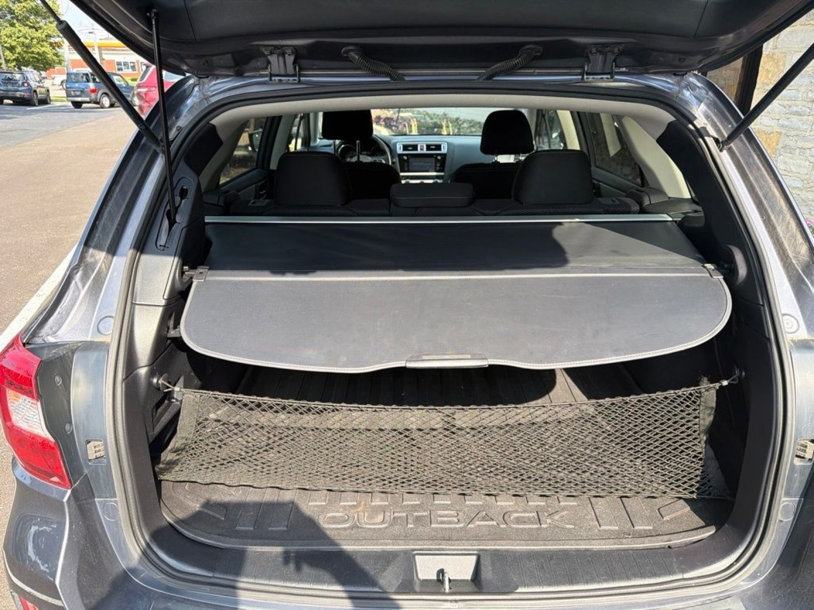 Used 2016 Subaru Outback 2.5i Premium w/ Popular Package #3 AWD/4WD image 17