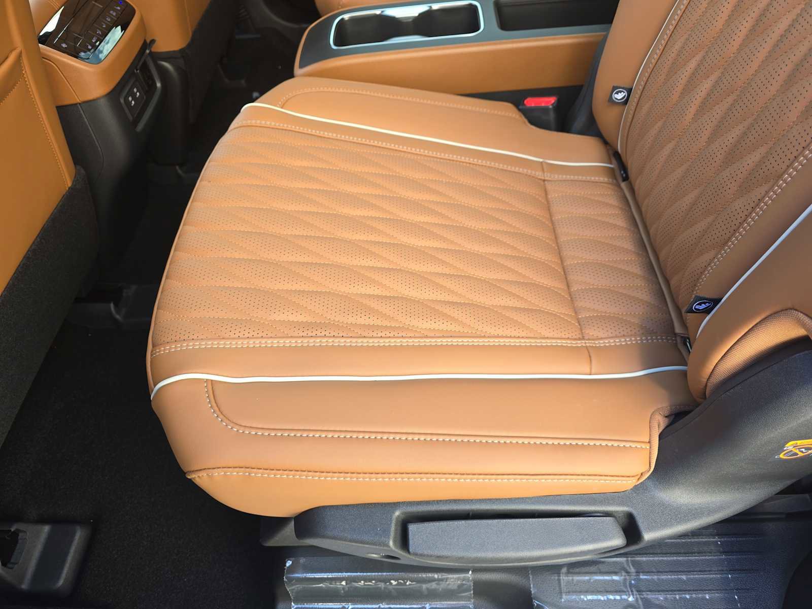 New 2026 INFINITI QX60 Autograph w/ Dark Cargo Package image 18