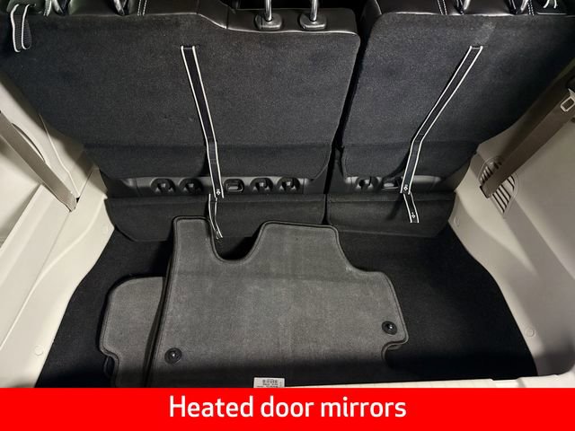 Used 2023 Chrysler Pacifica Touring-L image 10