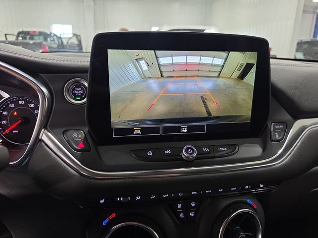 Used 2025 Chevrolet Blazer LT AWD/4WD image 14