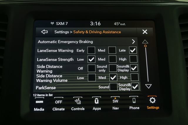 Used 2023 Jeep Cherokee Altitude Lux w/ Lux Elite Package AWD/4WD image 26
