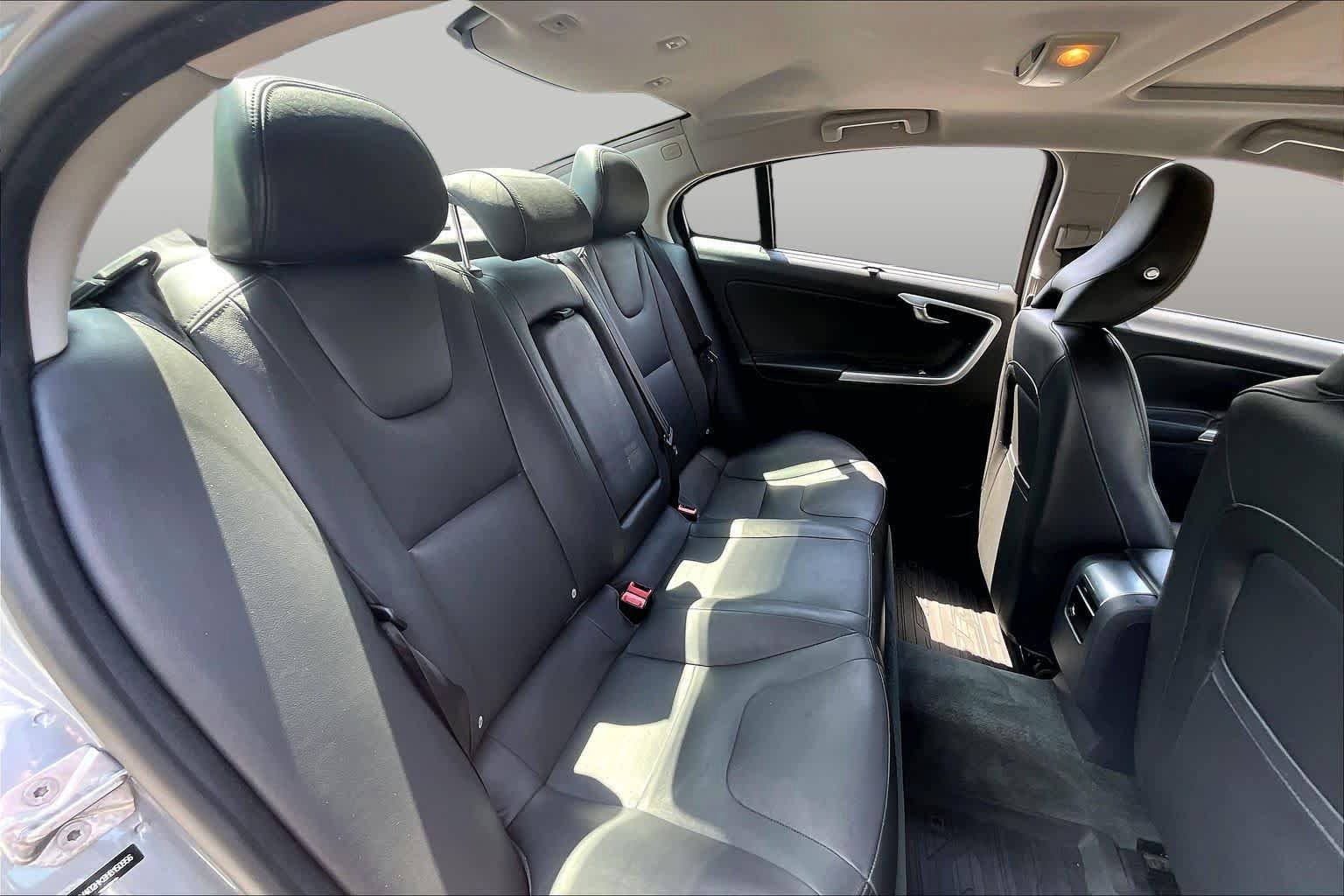 Used 2017 Volvo S60 T5 Inscription FWD image 21