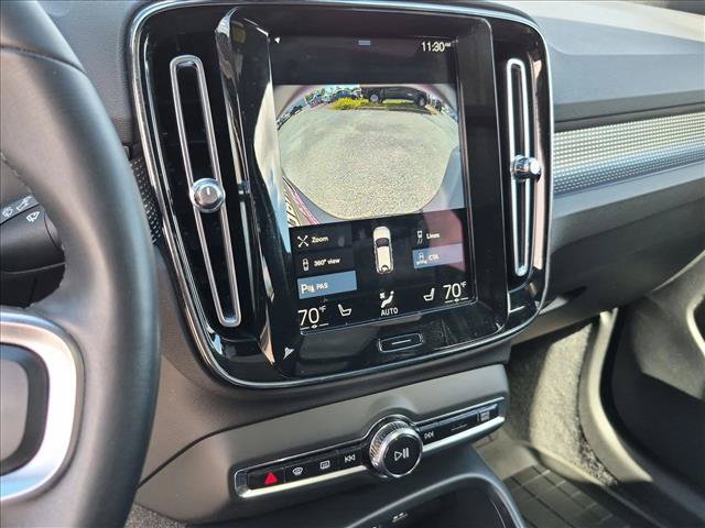 Used 2022 Volvo XC40 T5 R-Design w/ Advanced Package AWD/4WD image 15