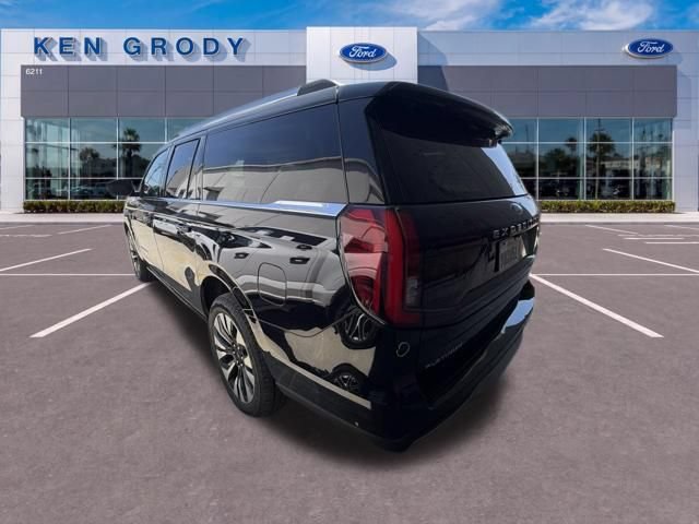 Used 2025 Ford Expedition Max Platinum w/ Driver's Package AWD/4WD image 3