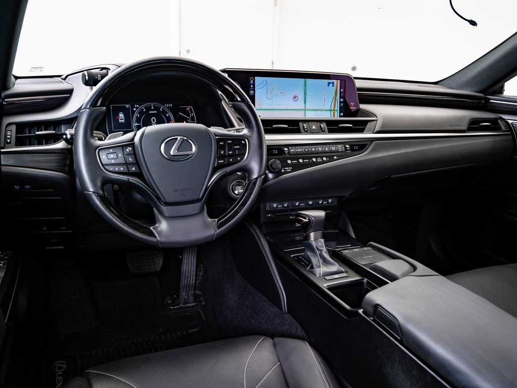 Used 2019 Lexus ES 350 Luxury image 4