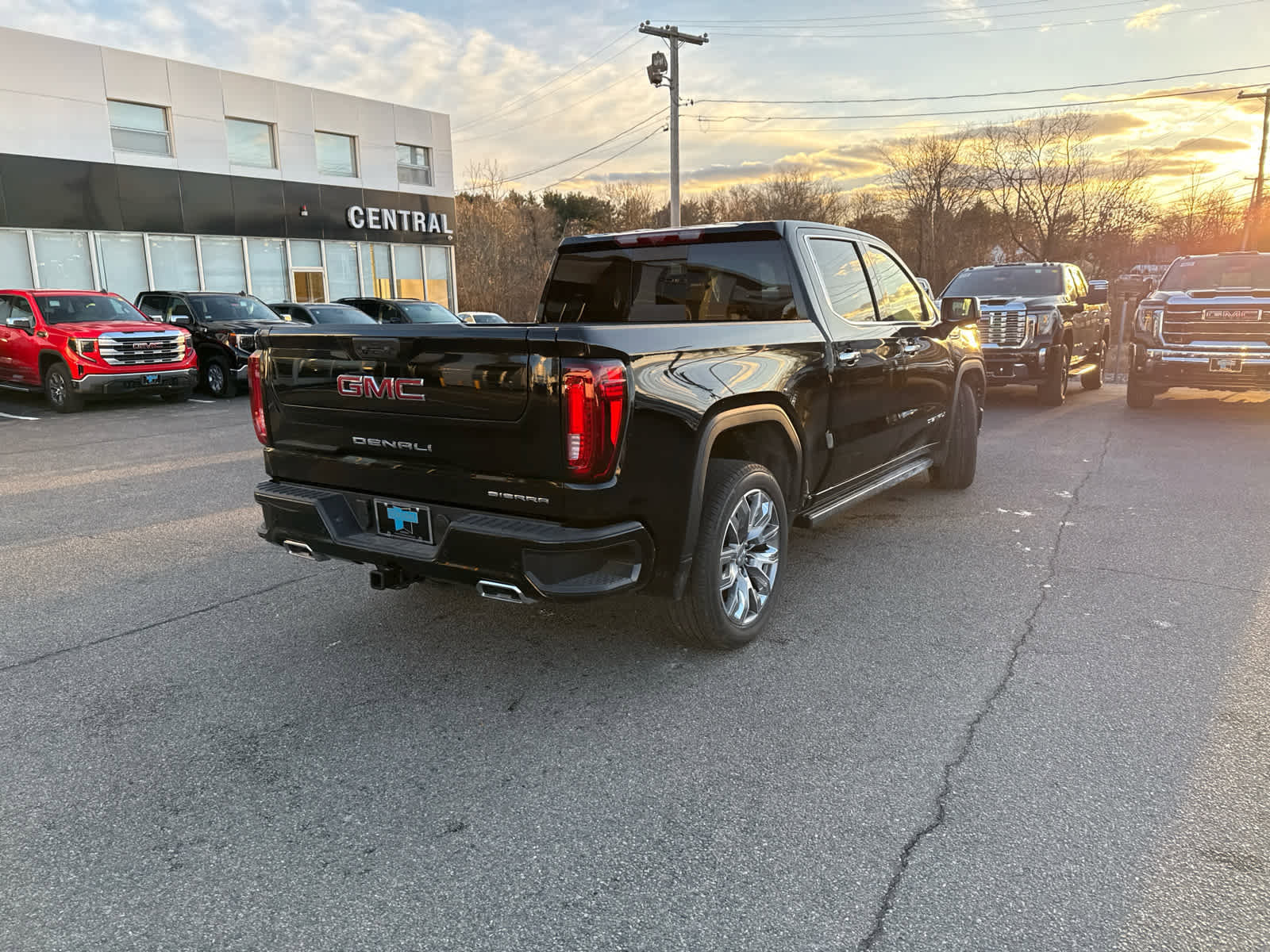 New 2026 GMC Sierra 1500 Denali w/ Denali Reserve Package image 7