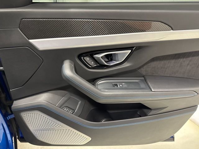 Used 2020 Lamborghini Urus image 63