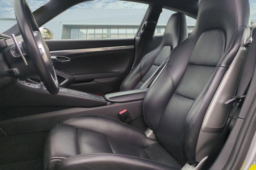 Used 2015 Porsche 911 Turbo image 14