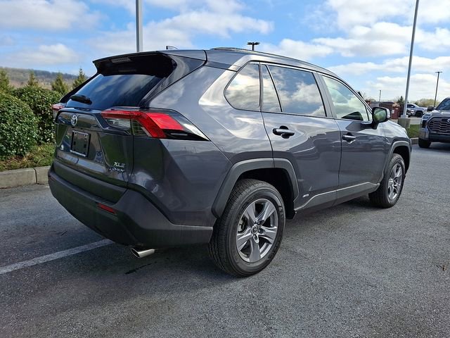 Used 2025 Toyota RAV4 XLE image 6
