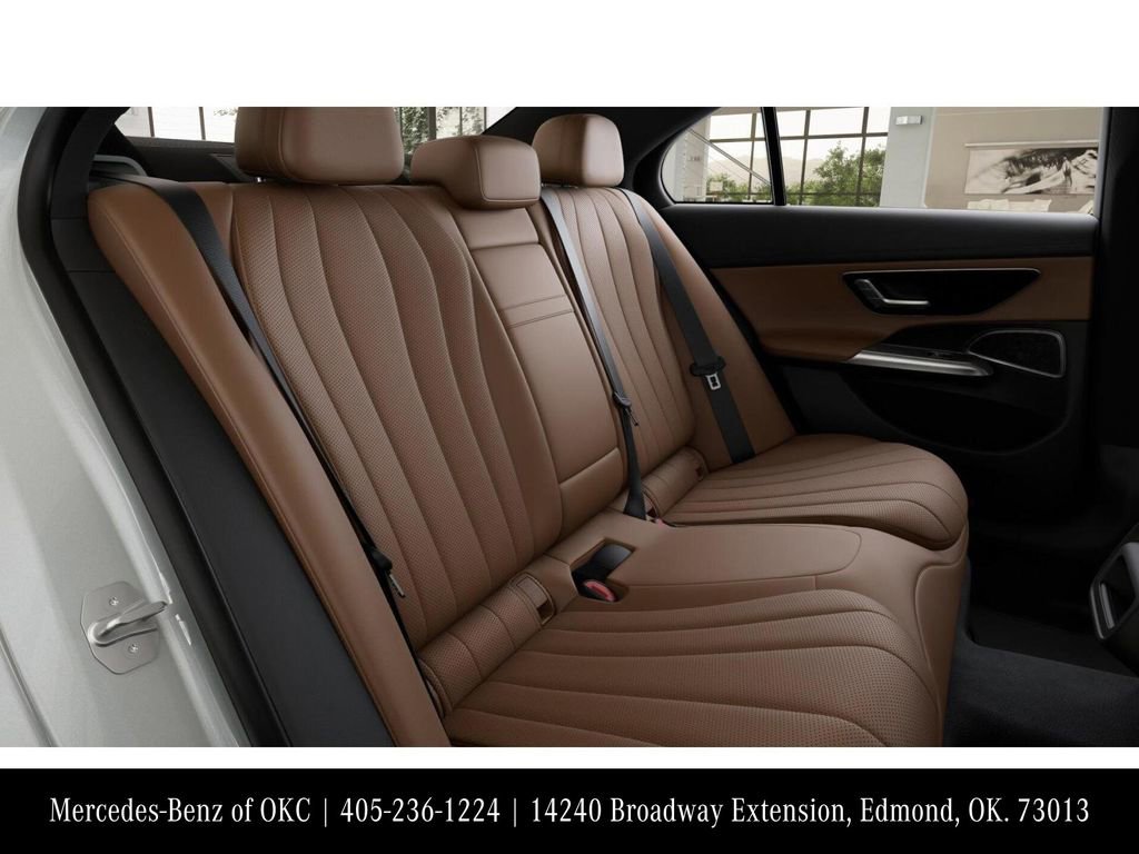 New 2026 Mercedes-Benz E 350 4MATIC Sedan image 5