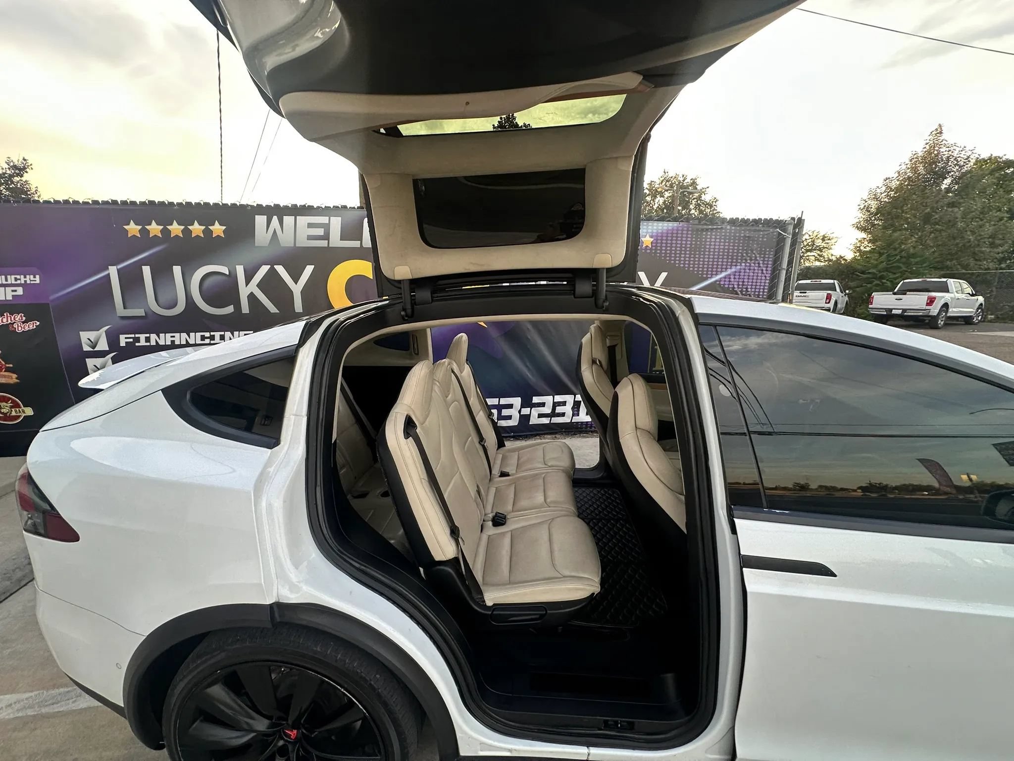 Used 2018 Tesla Model X 75D AWD/4WD image 53