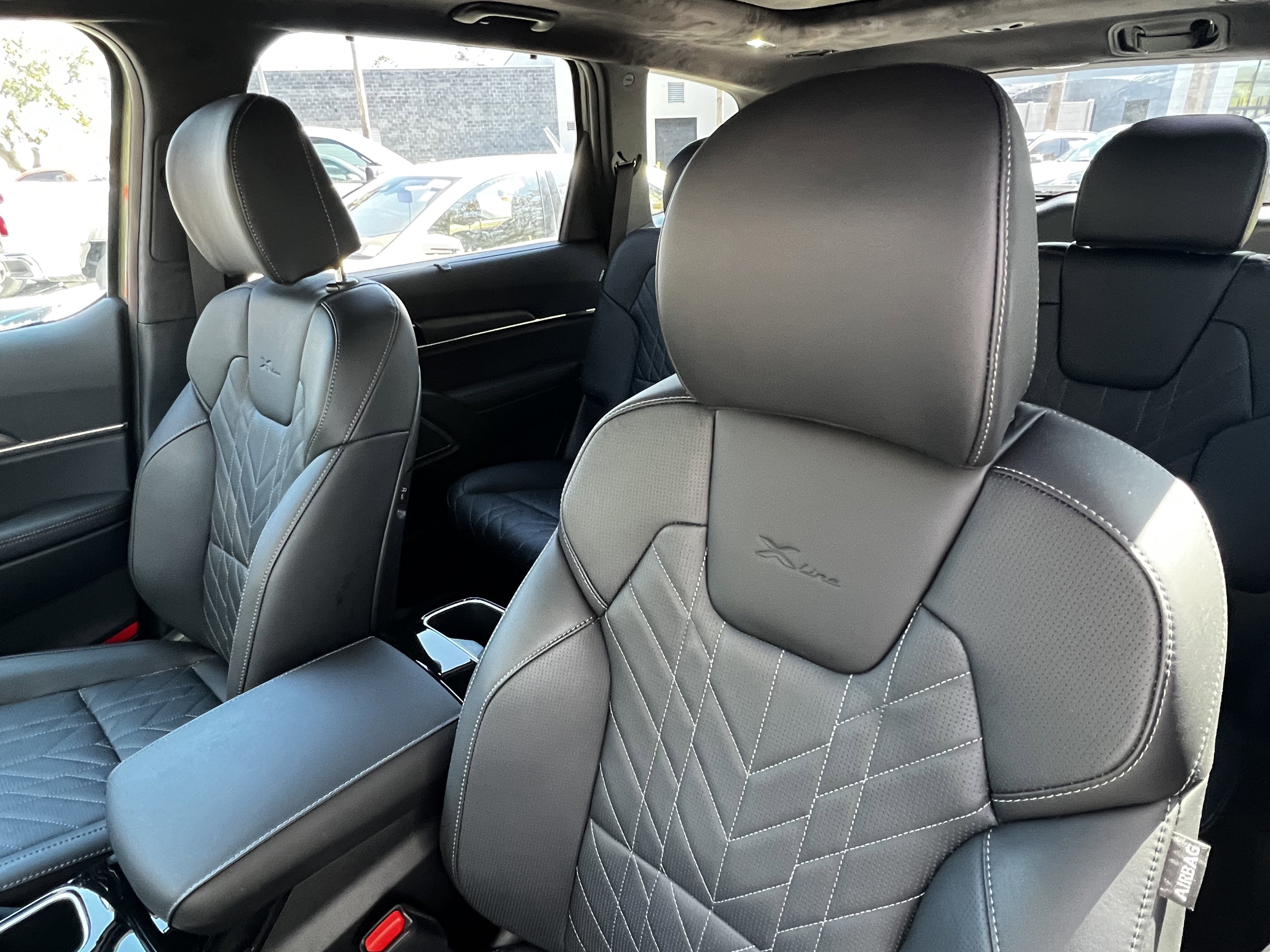Used 2025 Kia Telluride SX Prestige X-Line image 18