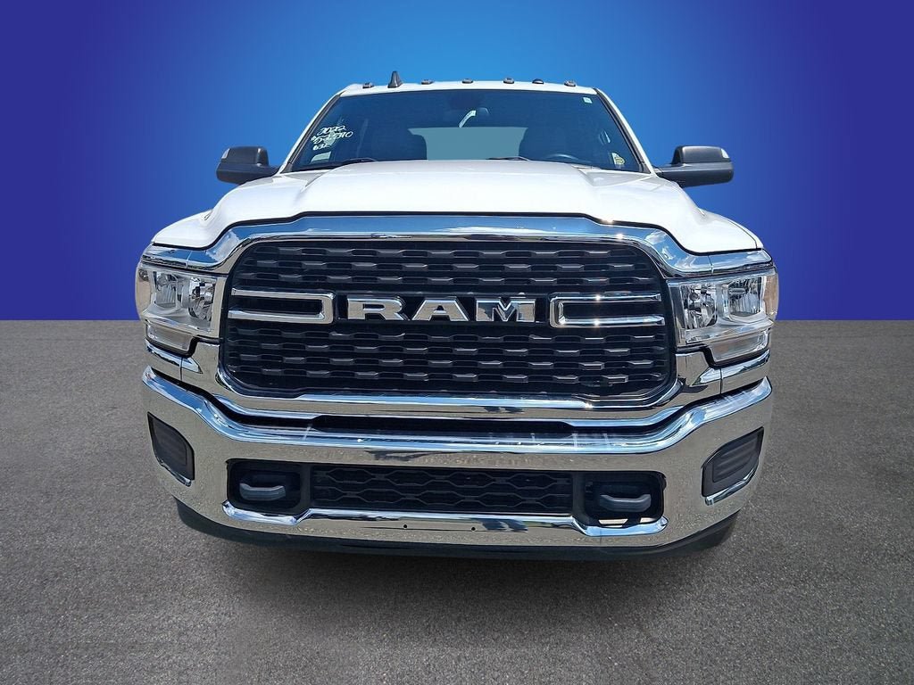 Used 2022 RAM 3500 Big Horn AWD/4WD image 2