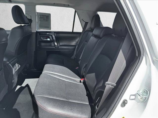 Certified 2019 Toyota 4Runner TRD Off-Road Premium AWD/4WD image 18