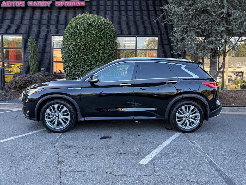 Used 2023 INFINITI QX50 Luxe AWD/4WD image 9