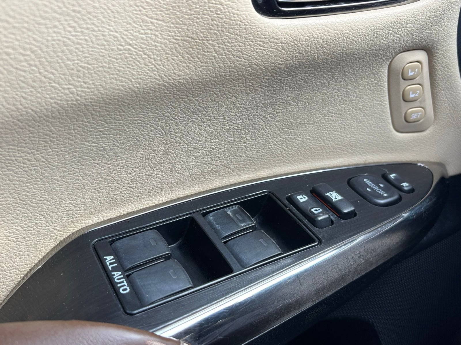 Used 2014 Toyota Avalon XLE Touring FWD image 17
