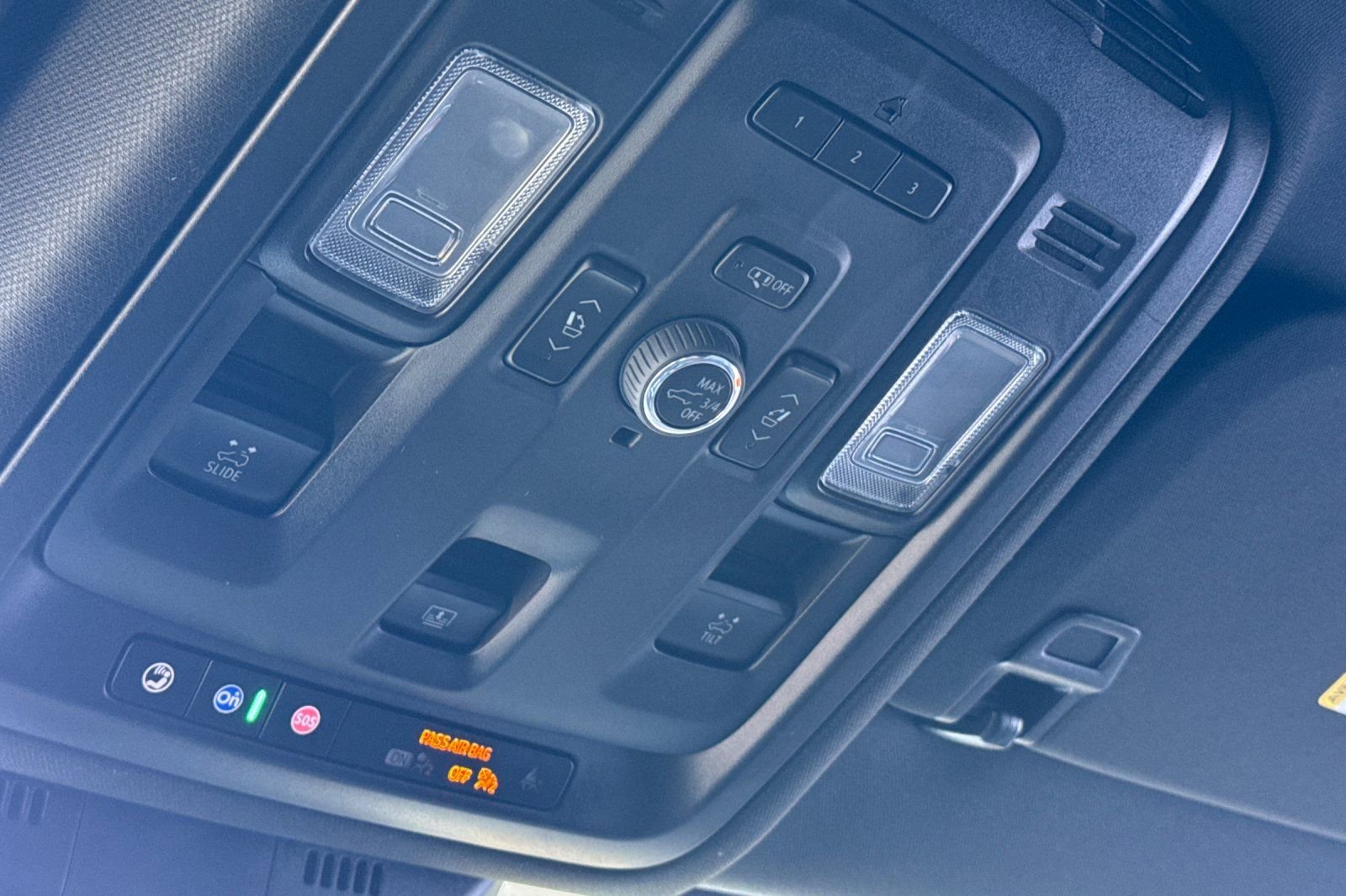 Used 2023 Cadillac Escalade Premium Luxury image 22