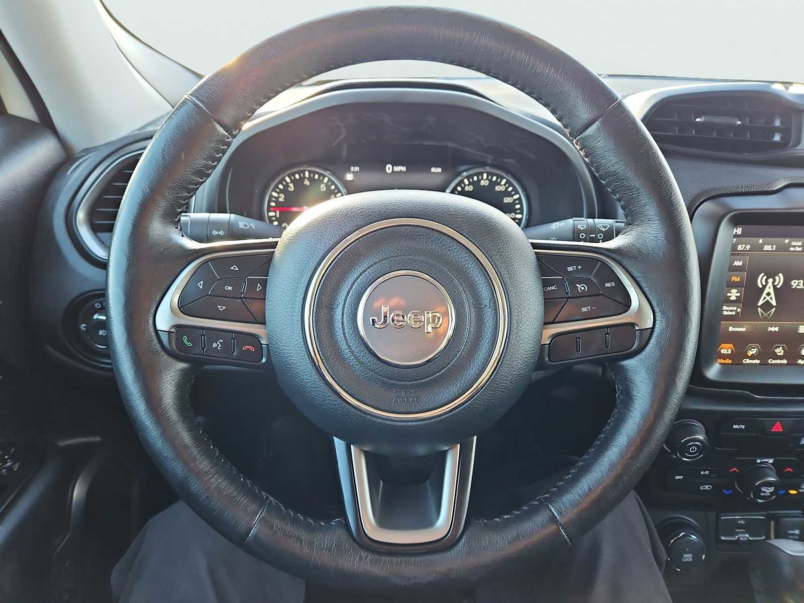 Used 2022 Jeep Renegade Latitude w/ Convenience Group AWD/4WD image 30