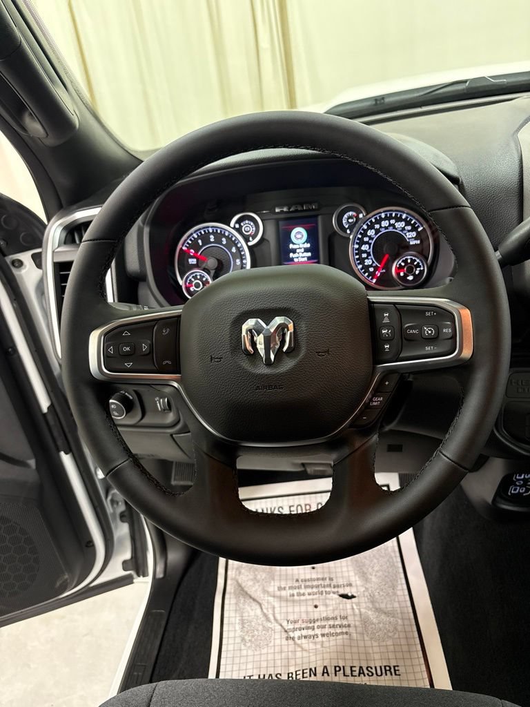 New 2026 RAM 2500 Big Horn AWD/4WD image 12