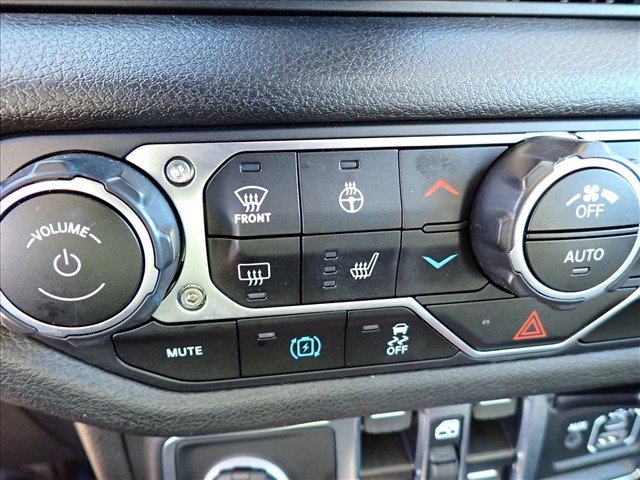 Used 2024 Jeep Wrangler Unlimited AWD/4WD image 18