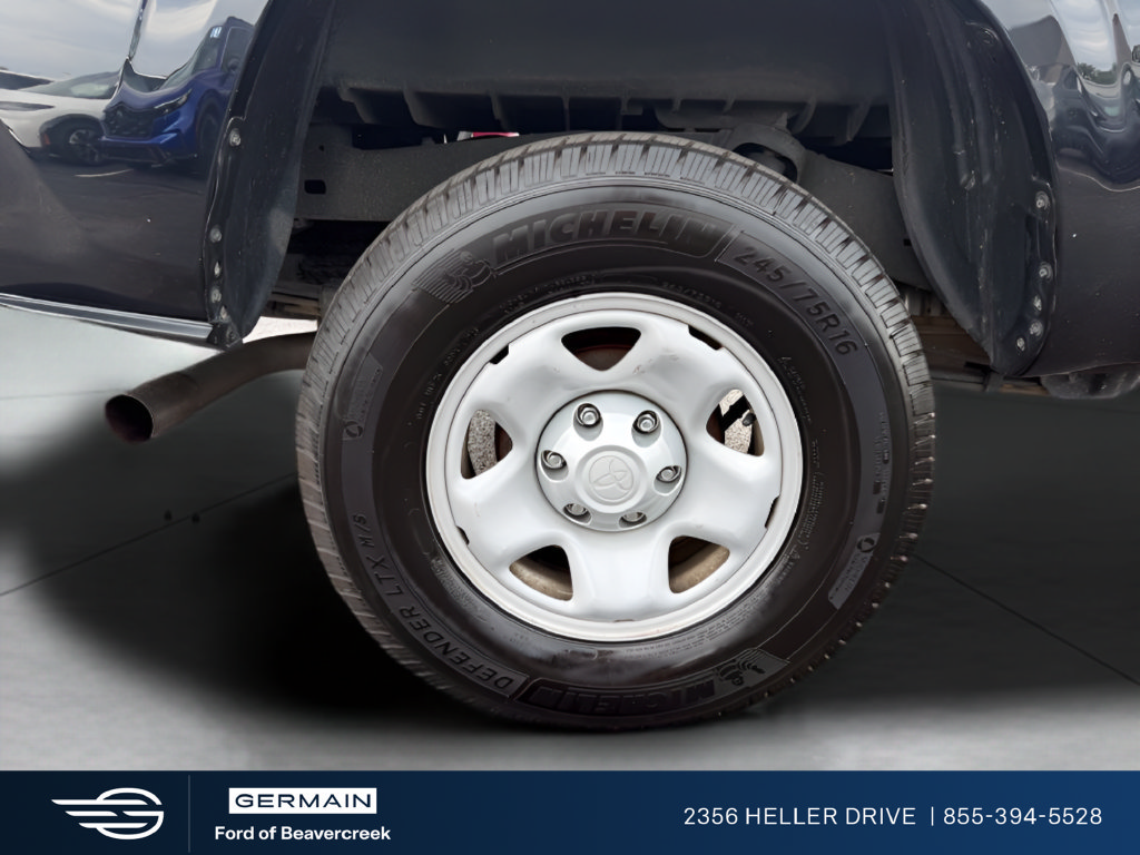 Used 2022 Toyota Tacoma SR w/ SR Convenience Package RWD image 24