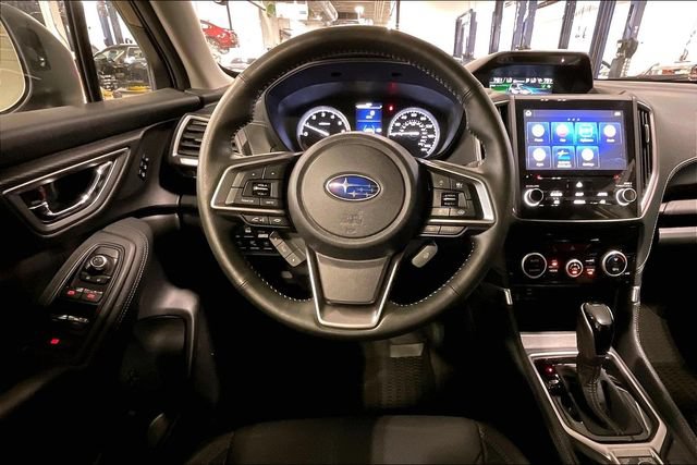 Used 2023 Subaru Forester Touring AWD/4WD image 5