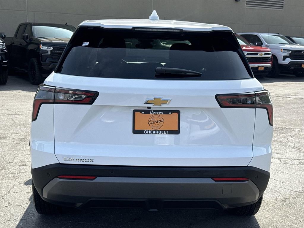 Used 2025 Chevrolet Equinox LT image 4