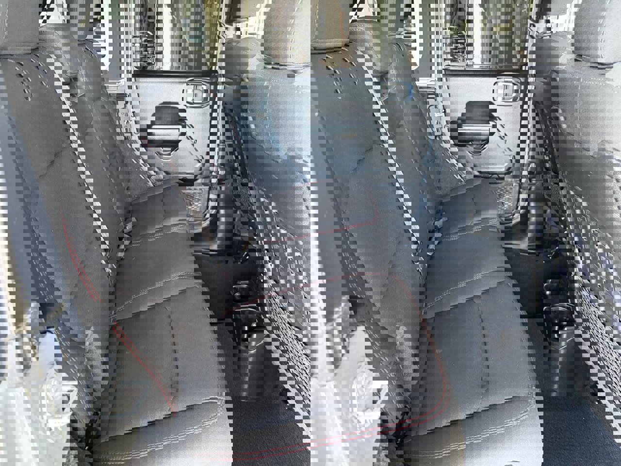 Used 2021 Jeep Wrangler Unlimited Rubicon image 36