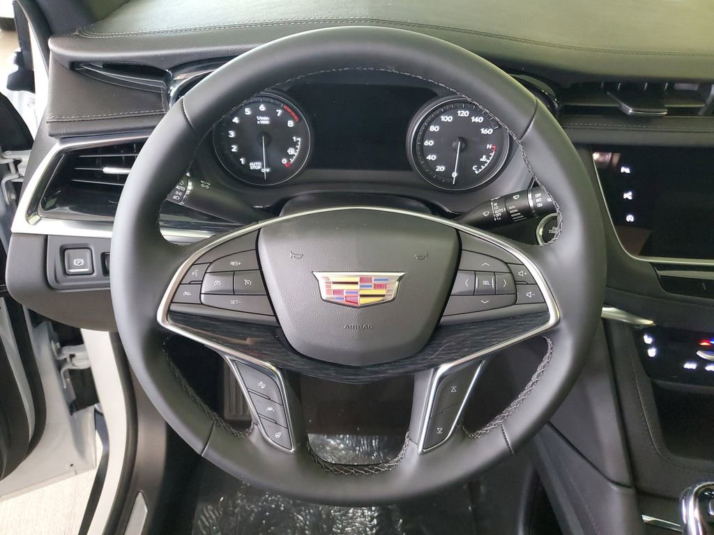 New 2026 Cadillac XT5 Premium Luxury w/ Driver Assist Package FWD image 18
