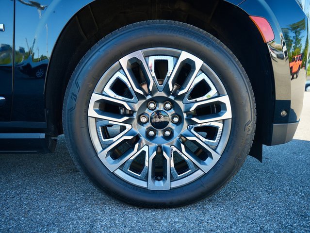Used 2023 GMC Yukon XL Denali Ultimate image 34