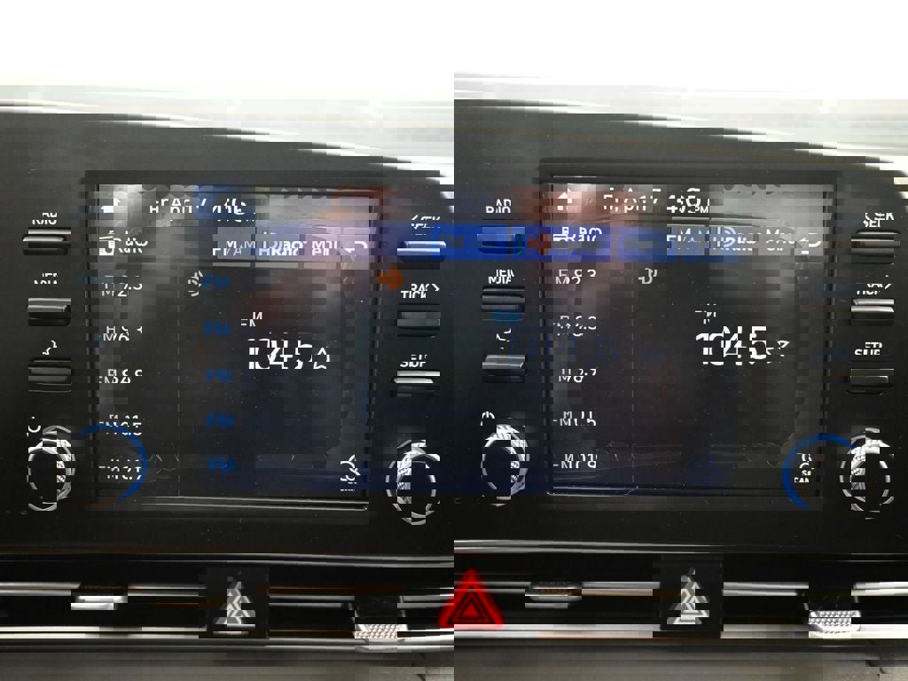 Certified 2021 Hyundai Elantra SE image 11