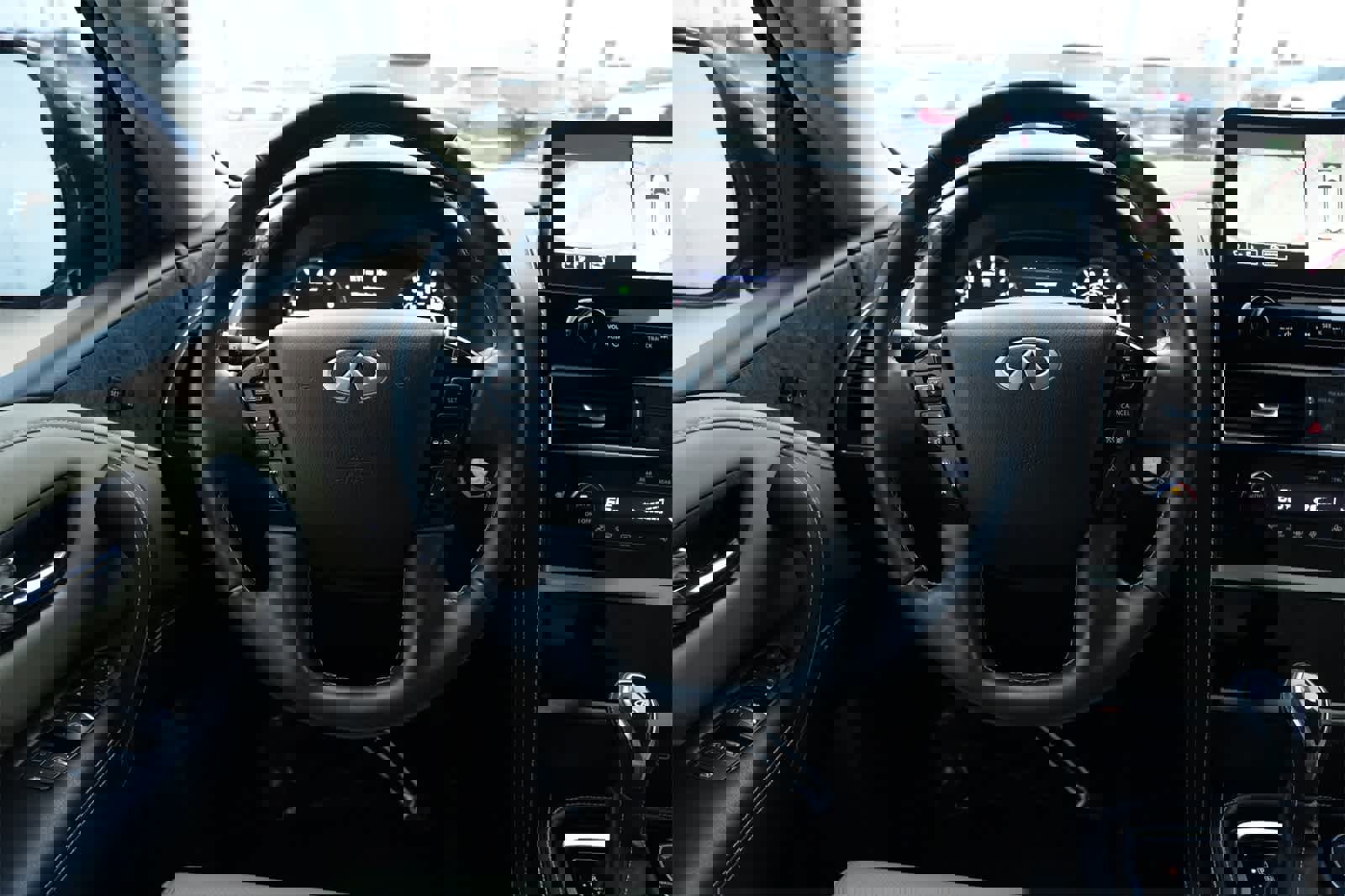 Used 2022 INFINITI QX80 Premium Select w/ Cargo Package image 9