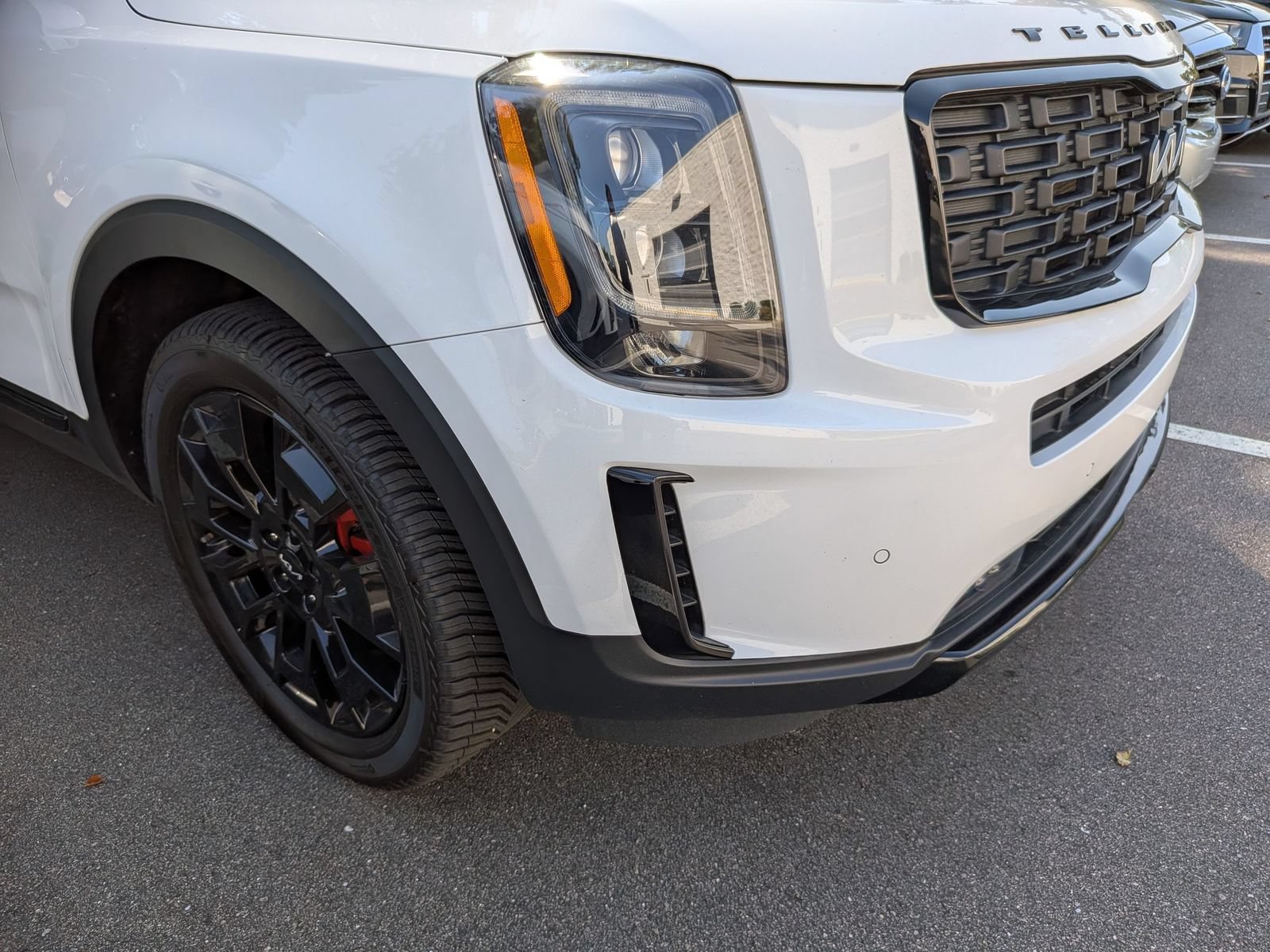 Used 2022 Kia Telluride SX w/ Nightfall Edition Package AWD/4WD image 10