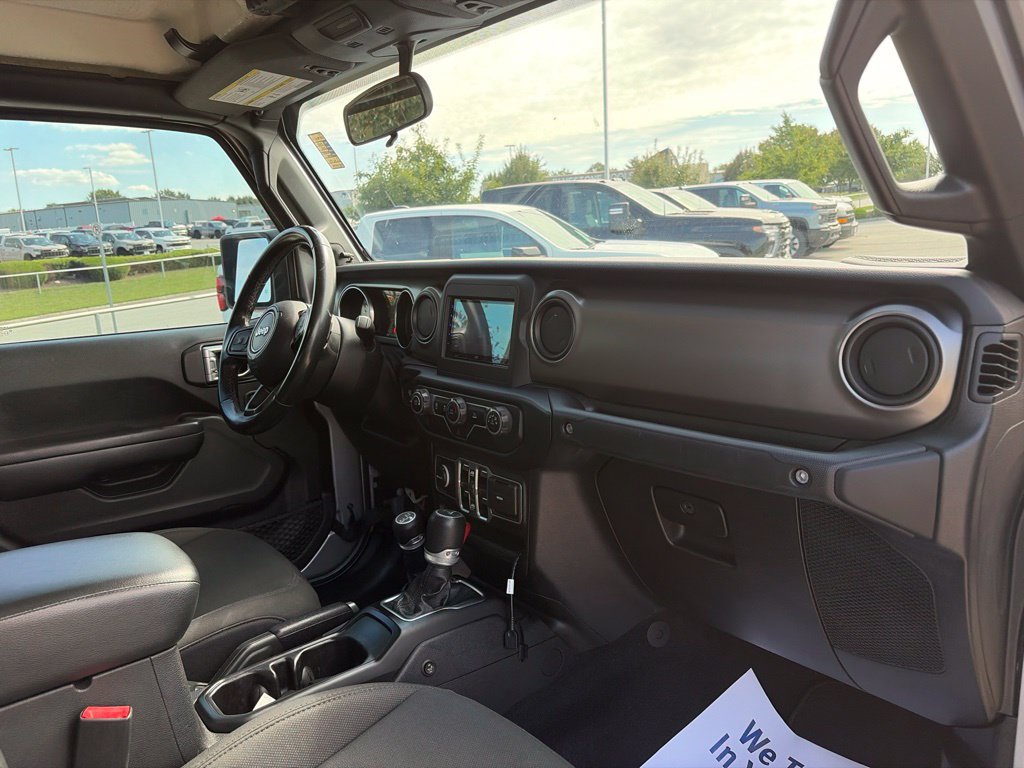 Used 2020 Jeep Gladiator Sport w/ Quick Order Package 24S AWD/4WD image 25