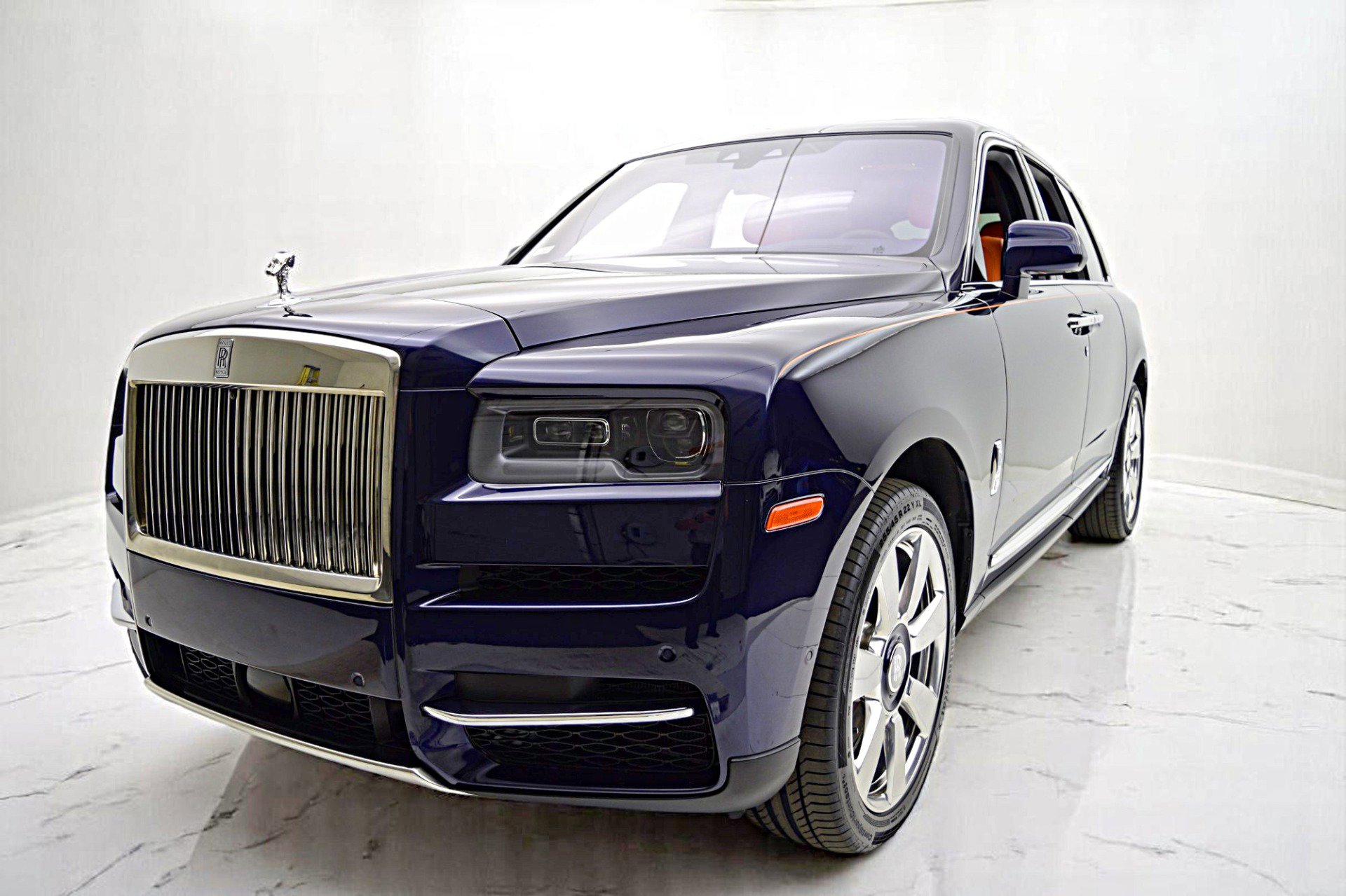 Used 2025 Rolls-Royce Cullinan image 19