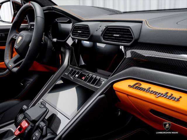 Used 2024 Lamborghini Urus S AWD/4WD image 44