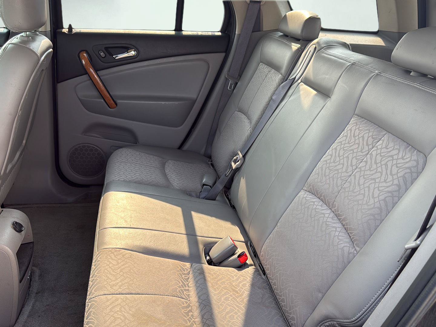Used 2006 Saturn Vue AWD V6 w/ Comfort Pkg image 21