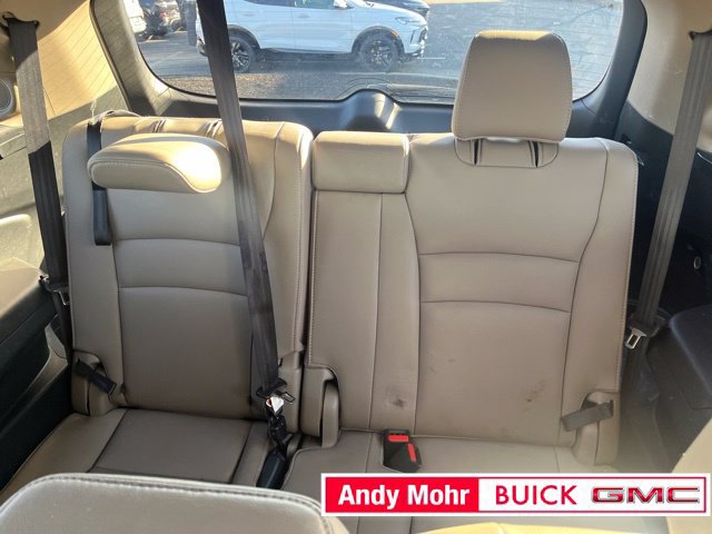 Used 2017 Honda Pilot Touring image 42
