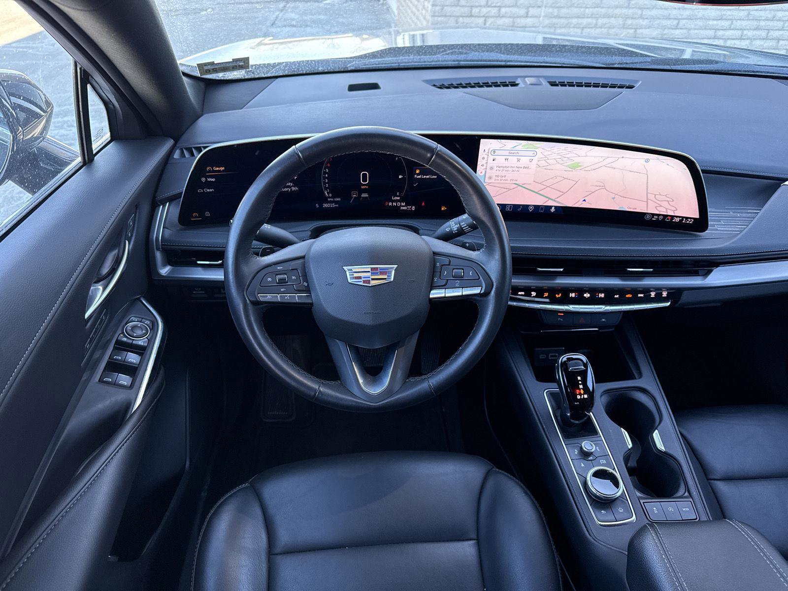 Used 2025 Cadillac XT4 Premium Luxury image 13