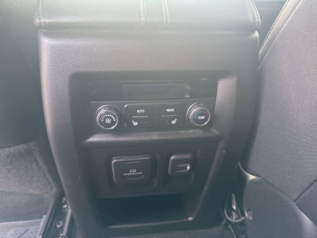 Used 2022 Chevrolet Traverse Premier w/ LPO, Floor Liner Package image 22