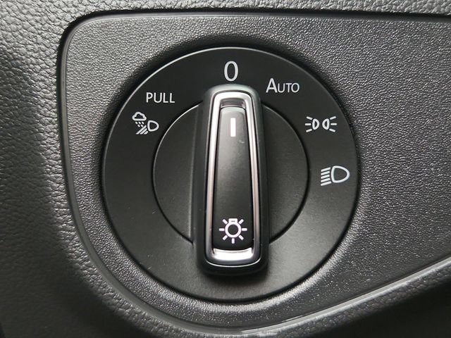 Used 2023 Volkswagen Atlas SE AWD/4WD image 17