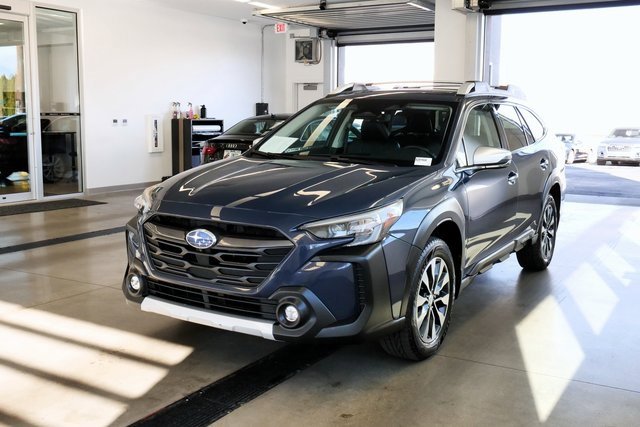 Used 2023 Subaru Outback Touring XT w/ Popular Package #2 image 3